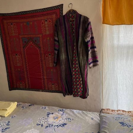 Tasmin Mexr Hostel Samarkand Esterno foto