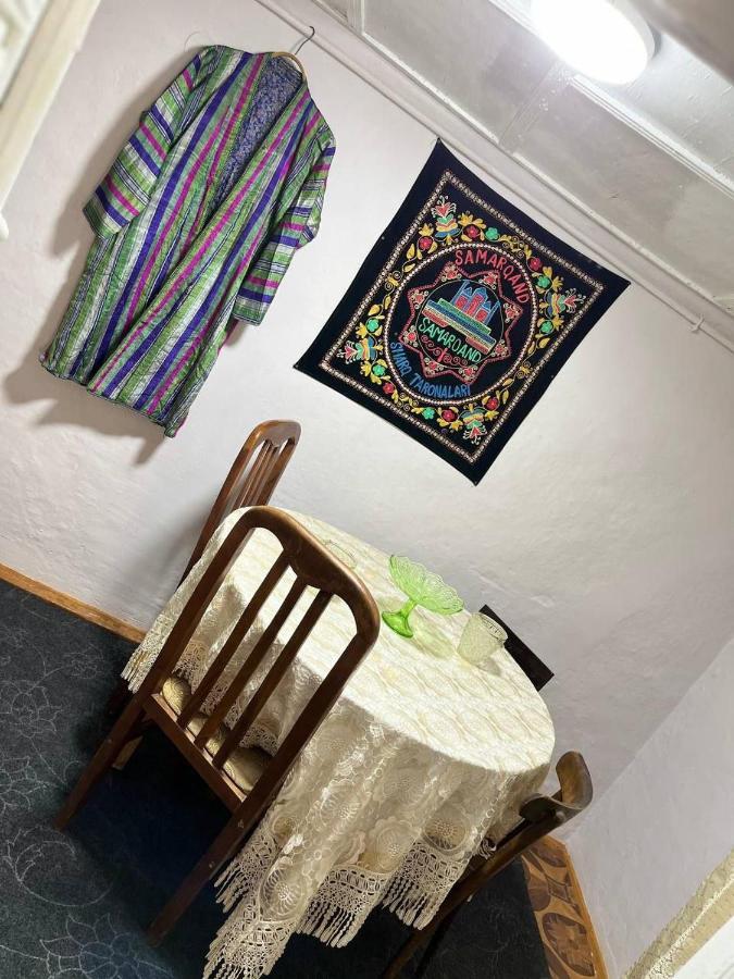 Tasmin Mexr Hostel Samarkand Esterno foto