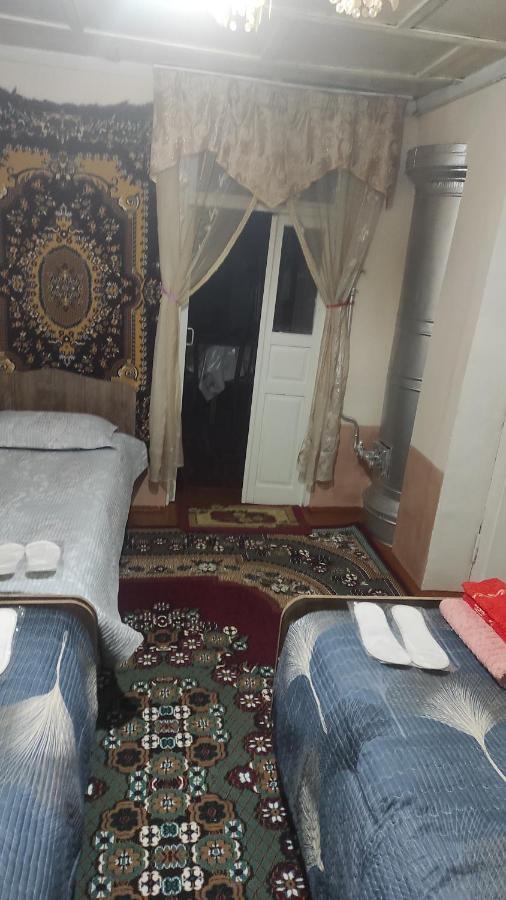 Tasmin Mexr Hostel Samarkand Esterno foto