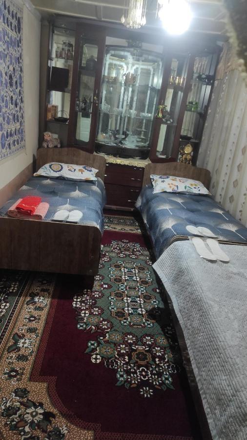 Tasmin Mexr Hostel Samarkand Esterno foto