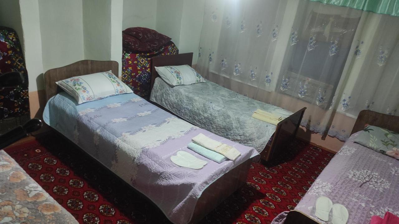 Tasmin Mexr Hostel Samarkand Esterno foto